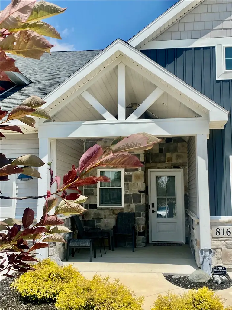 816 Brookwood Circle, Tipp City, OH 45371 - #2