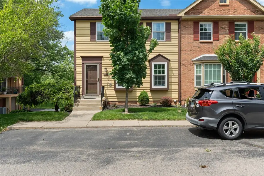 2701 N Kings Arms Circle, Centerville, OH 45440 - #2