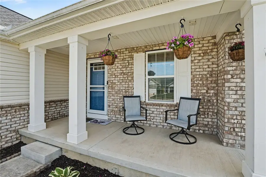 9229 Lakeside Street, Tipp City, OH 45371 - #3