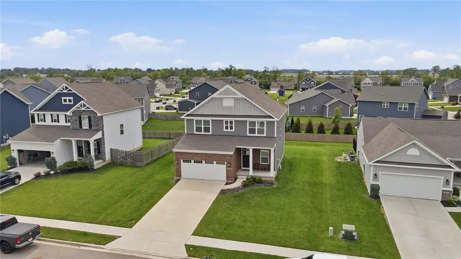 320 Chevington, Tipp City, OH 45371 - #2