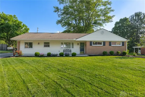 152 Blackstone Drive, Centerville, OH 45459