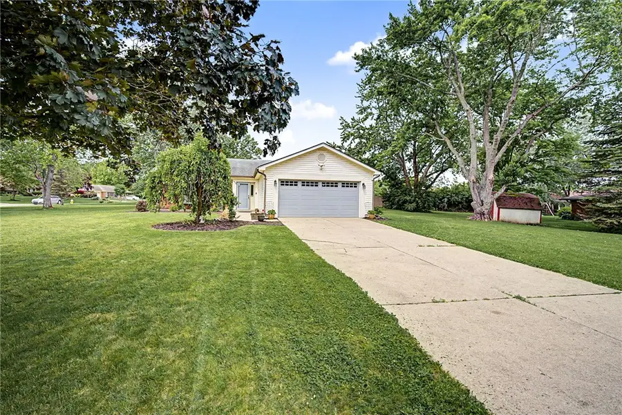 8841 Shadycreek Drive, Washington, OH 45458 - #2