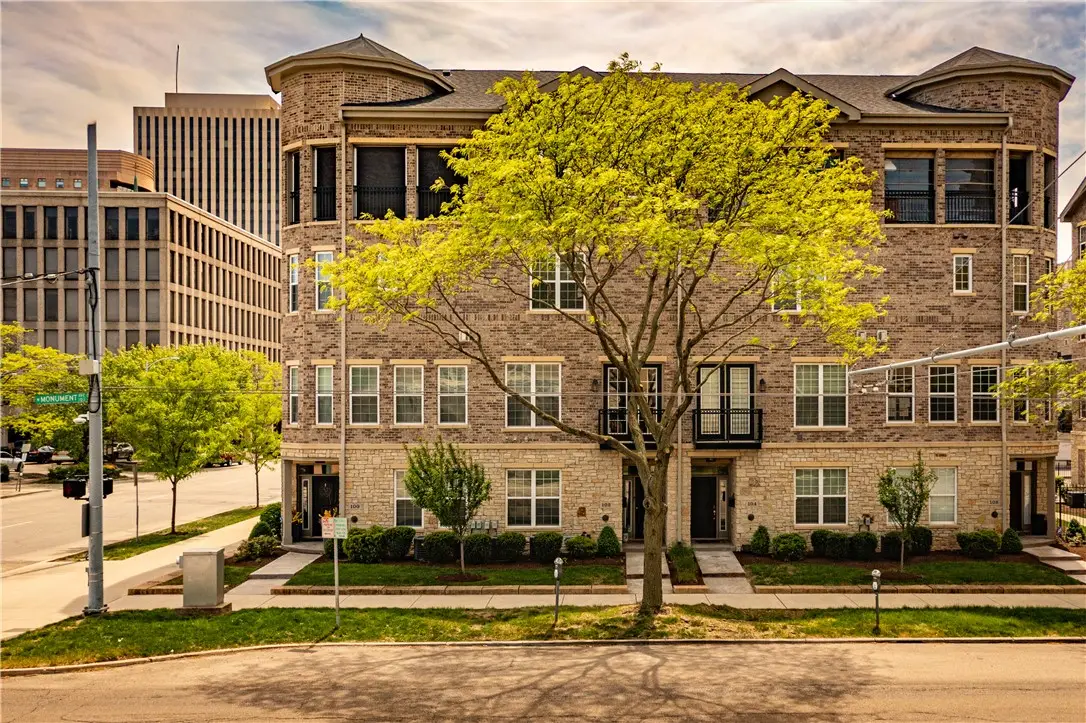 104 W Monument Avenue, Dayton, OH 45402 - #1