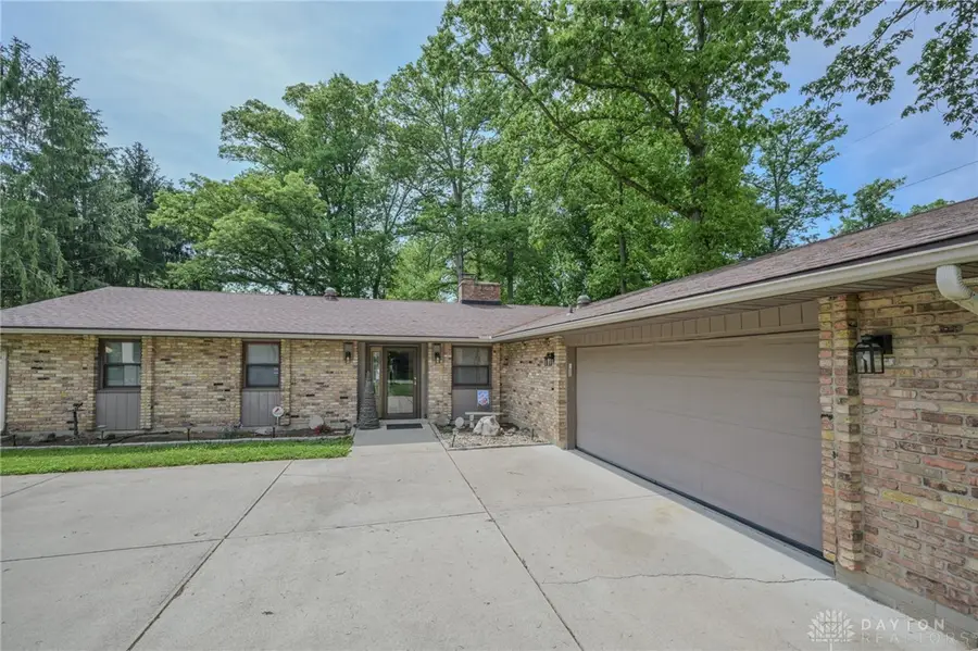 2693 Ehrhart Drive, Springfield, OH 45502 - #2
