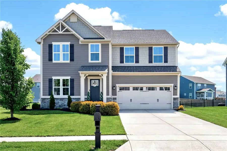 924 Cedar Grove Drive, Tipp City, OH 45371 - #2