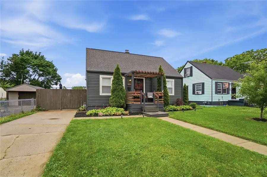 240 Smith Street, Dayton, OH 45417 - #2