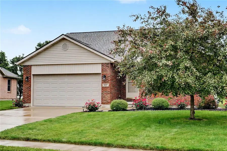 602 Meadowview Court, Carlisle, OH 45005 - #3