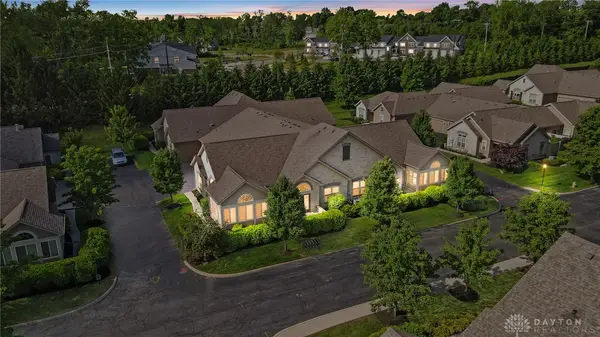 2419 Locust Hill Boulevard, Beavercreek, OH 45431