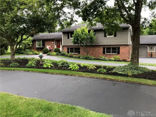 1916 Little York Road, Butler Twp, OH 45414