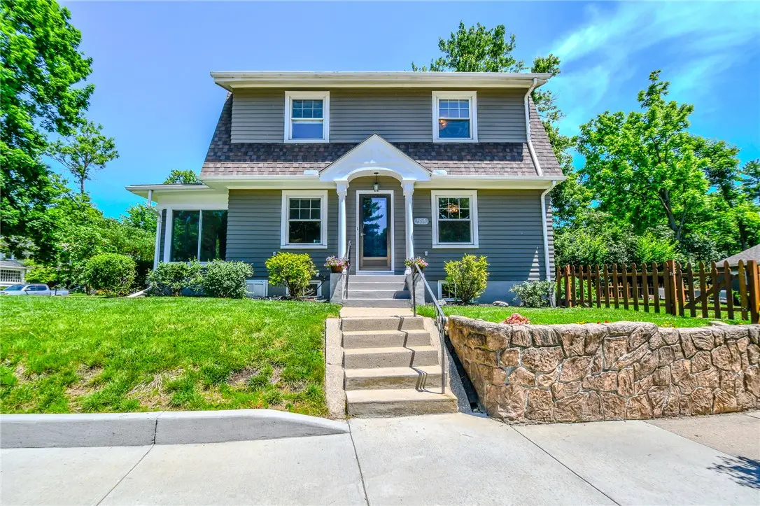 4 Dellwood Avenue, Oakwood, OH 45419 - #1