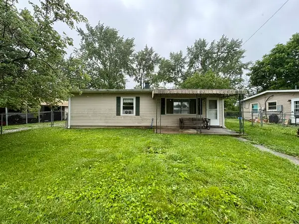 302 Rawson Drive, New Carlisle, OH 45344