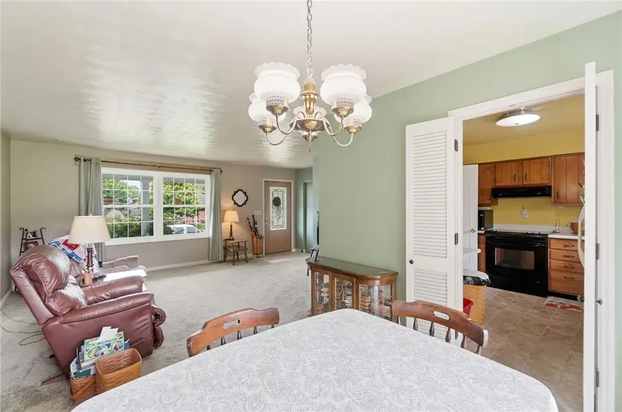 945 Kenbrook Drive, Vandalia, OH 45377 - #2