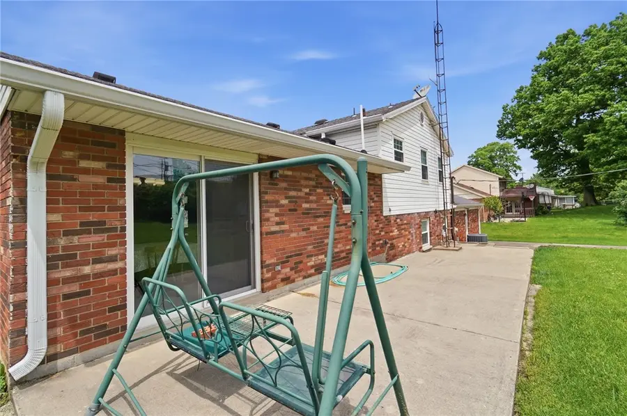 945 Kenbrook Drive, Vandalia, OH 45377 - #3