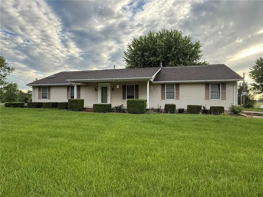 7925 Arlington Road, Brookville, OH 45309 - #2