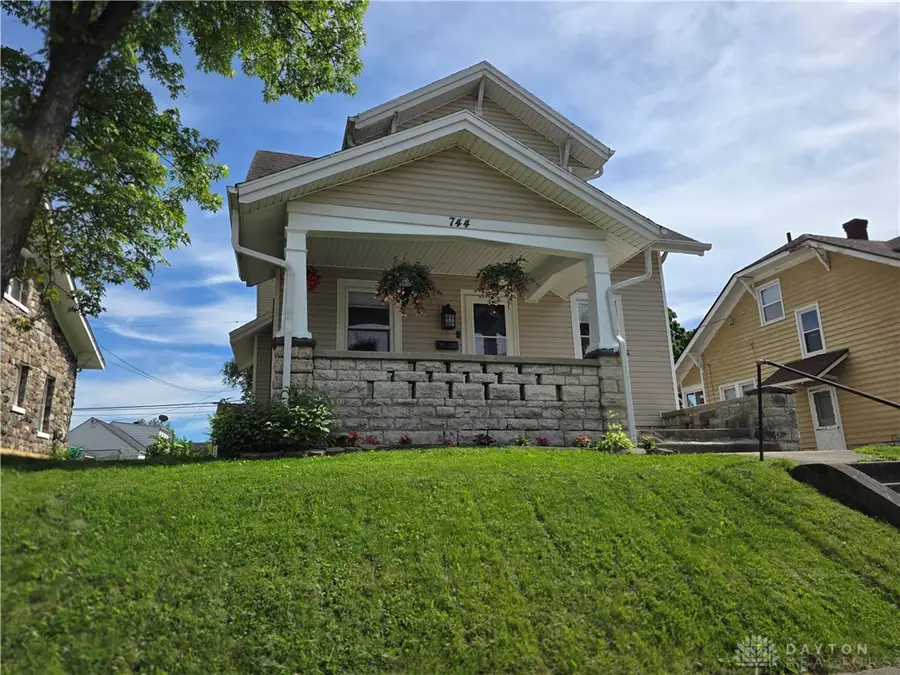 744 E Pearl Street, Miamisburg, OH 45342 - #3