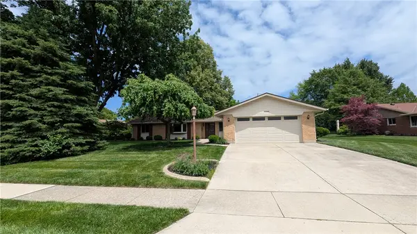 5686 Oak Valley, Kettering, OH 45440