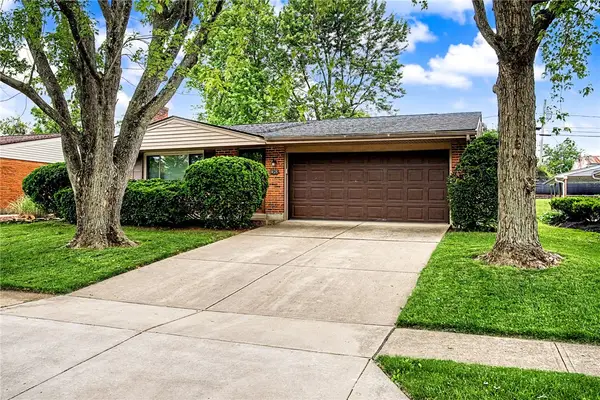 1428 Beaver Creek Lane, Kettering, OH 45429