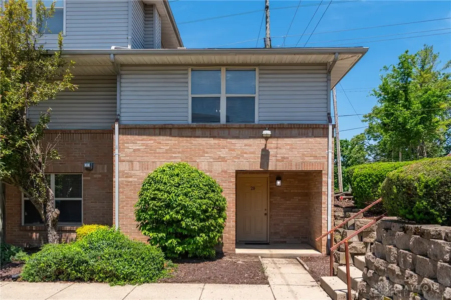 978 Irving Avenue, Dayton, OH 45419 - #3
