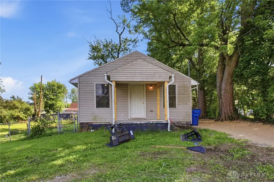 633 Neosha Avenue, Springfield, OH 45505 - #3