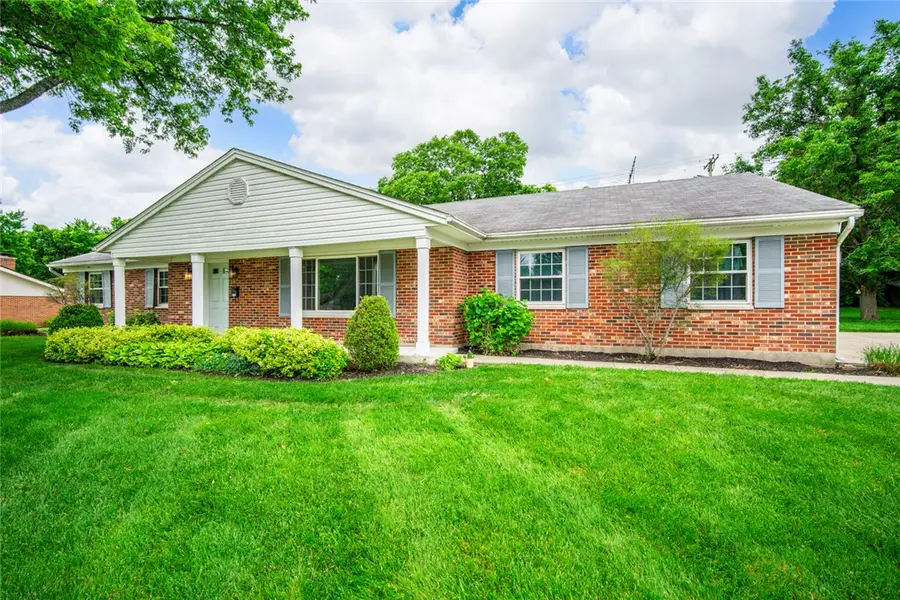 190 Lakeview Drive, Centerville, OH 45459 - #2