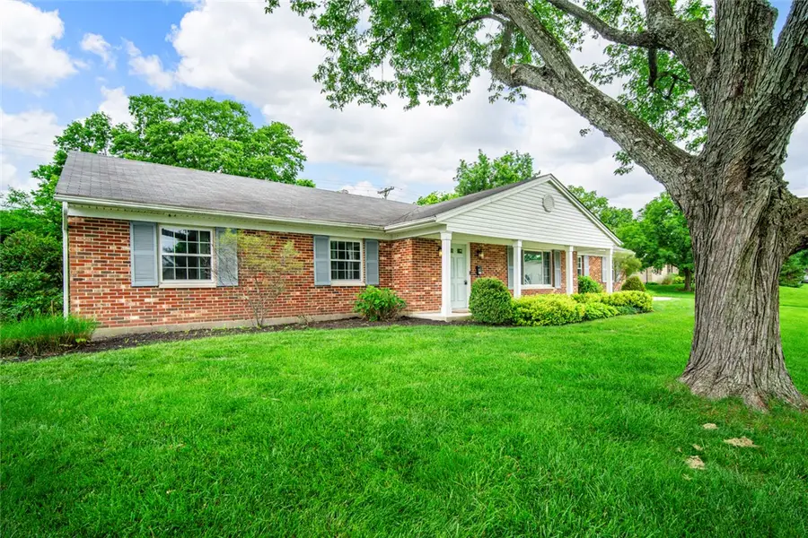 190 Lakeview Drive, Centerville, OH 45459 - #3