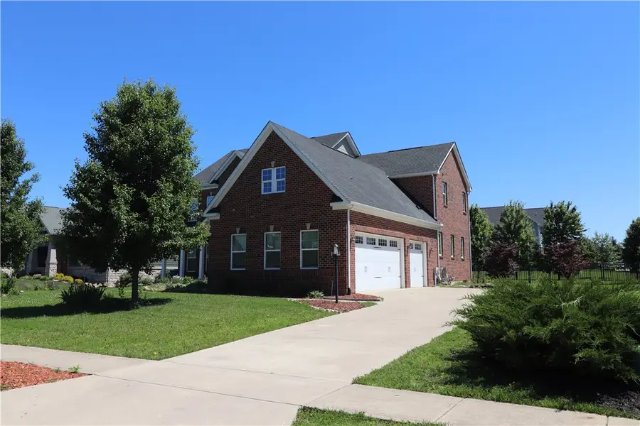 10509 Wallingsford Circle, Centerville, OH 45458 - #3