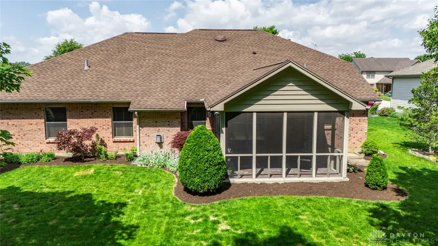 304 Chinkapin Circle, Englewood, OH 45315 - #2