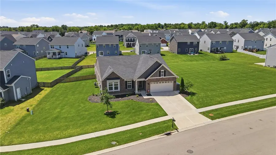 9133 Lakeside Street, Tipp City, OH 45371 - #3
