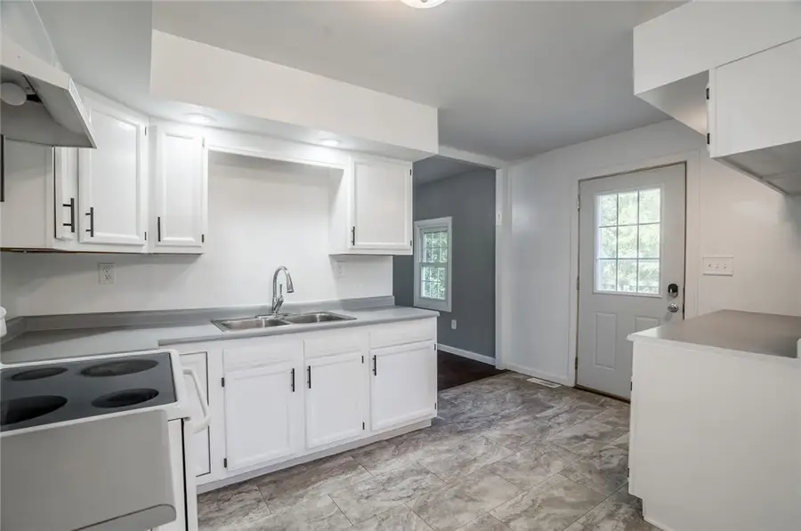 447 Towpath Trail, Piqua, OH 45356 - #3