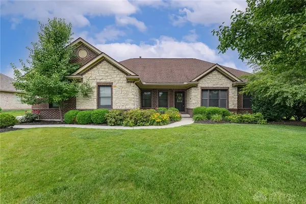 1377 Timshel Street, Sugarcreek Twp, OH 45440