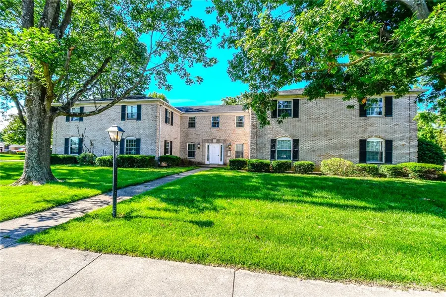 290 E Alex Bell Road, Washington, OH 45459 - #2