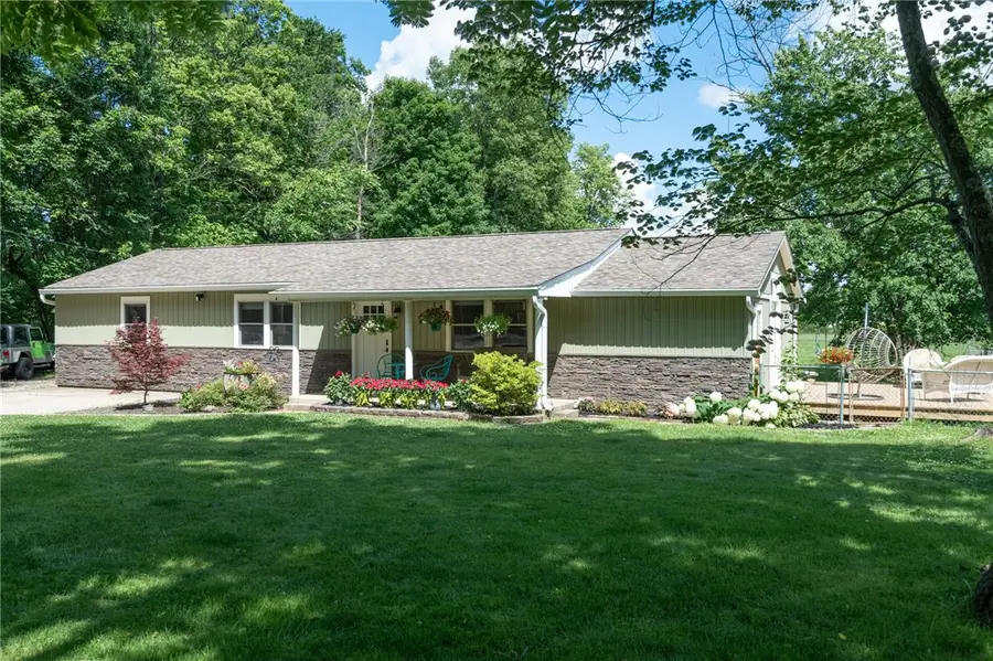 242 N Bickett Road, Xenia, OH 45385 - #2