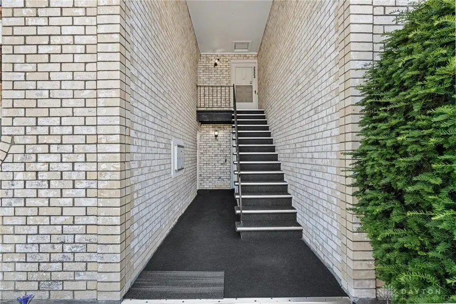 2229 Crew Circle, Miami, OH 45439 - #3