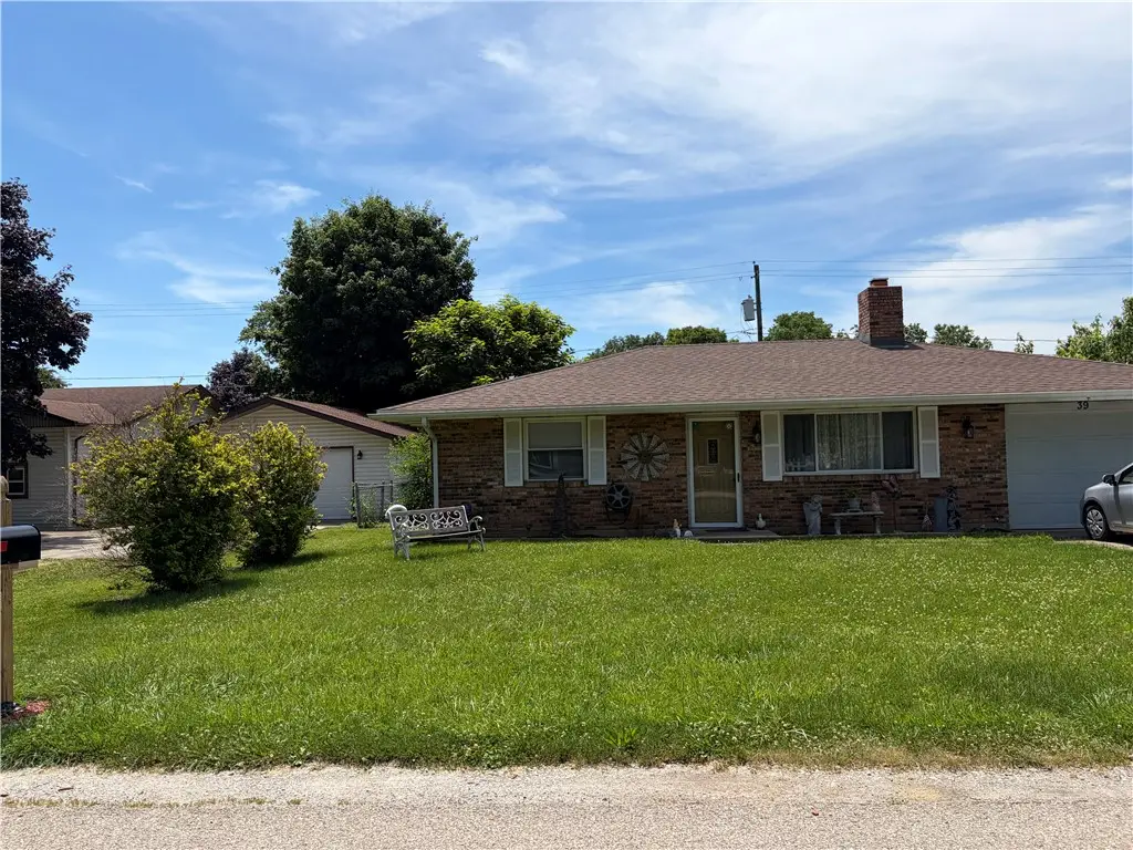 39 Dogwood Road, Crystal Lakes, OH 45341 - #1