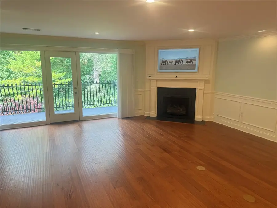 333 Oakwood Avenue #2E, Oakwood, OH 45409 - #2
