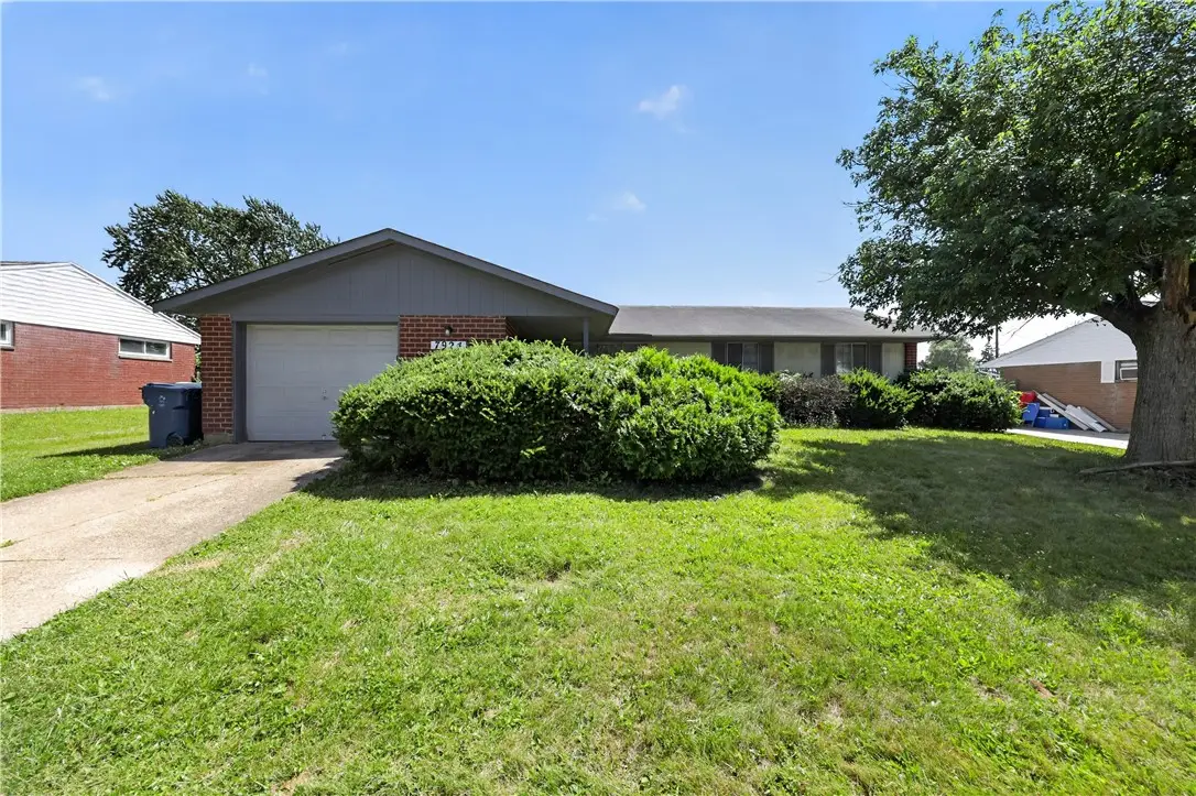 7924 Blackshear Drive, Huber Heights, OH 45424 - #1