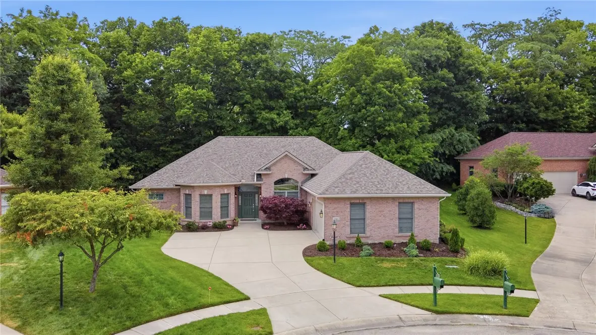 1901 N Regent Park Drive, Bellbrook, OH 45305 - #1