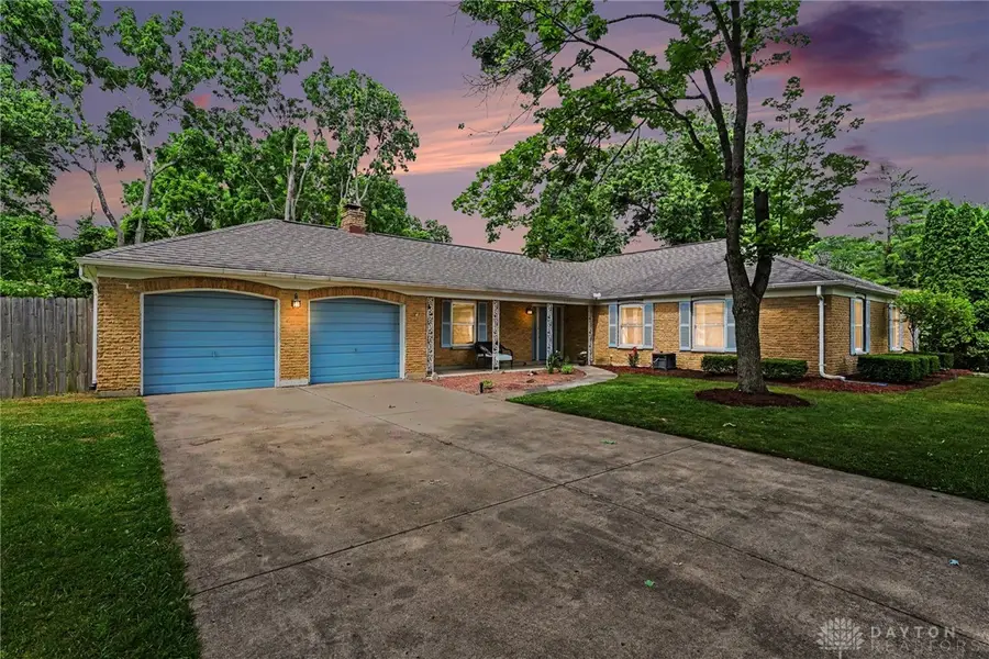 907 Debbie Court, Dayton, OH 45415 - #3