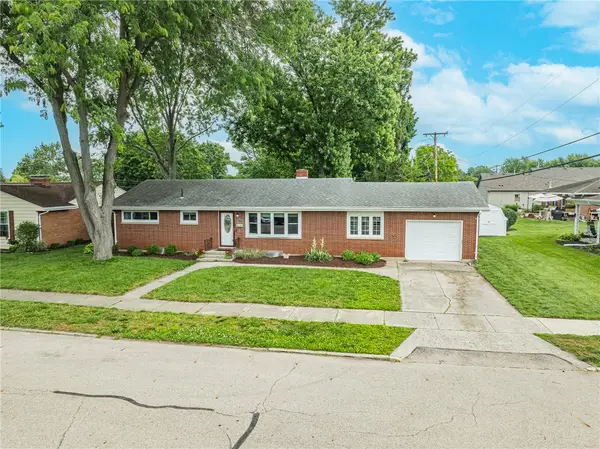 23 Dronfield Road, Troy, OH 45373