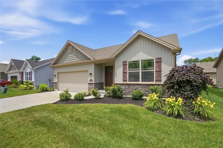 1214 Redbud Circle, Germantown, OH 45327 - #2