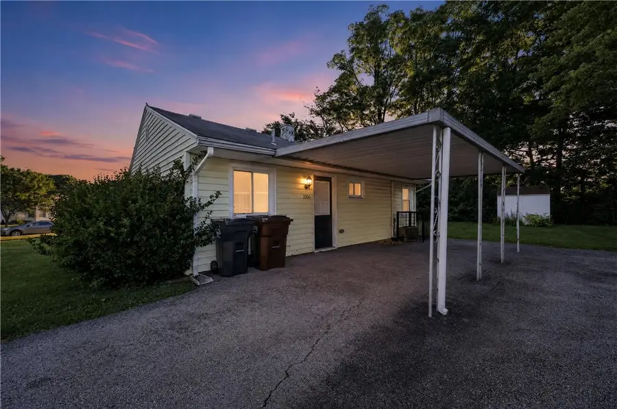 2206 Hazelton Avenue, Riverside, OH 45431 - #3