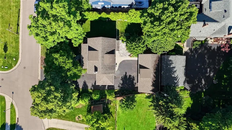 25 Park Road, Oakwood, OH 45419 - #2