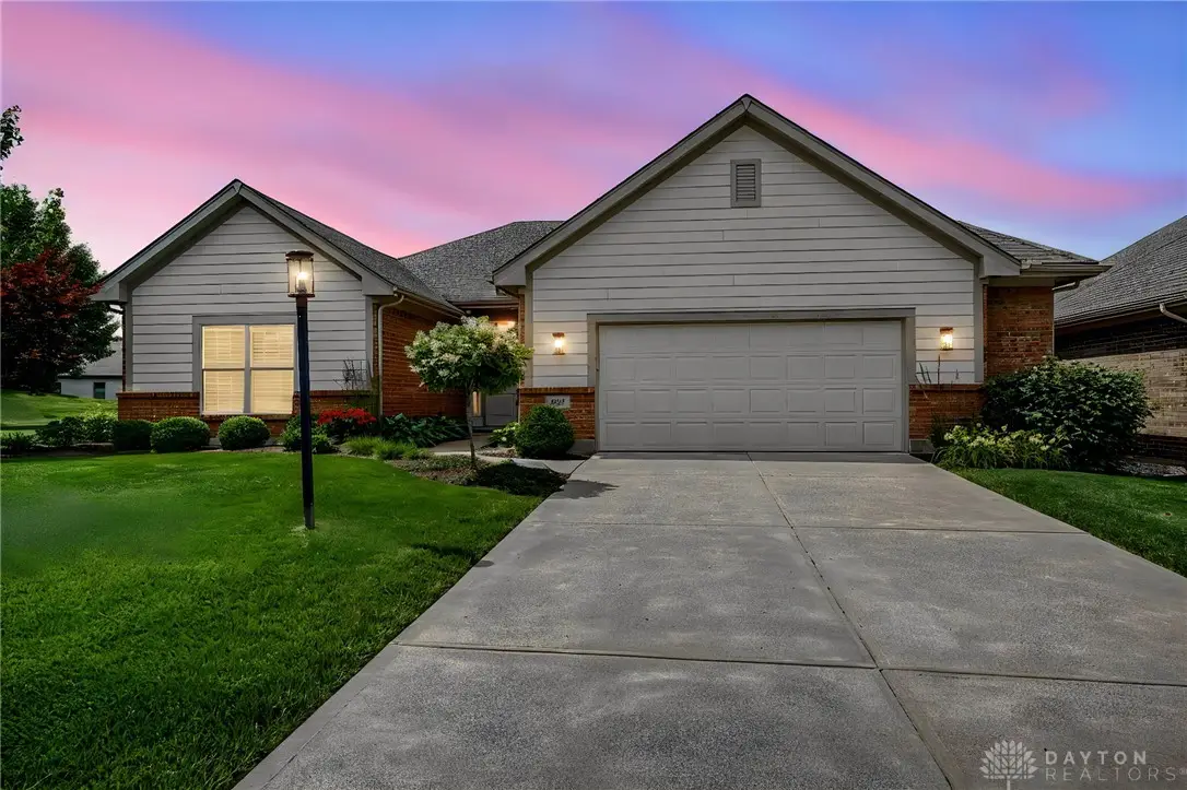 884 St Simons Lane, Centerville, OH 45458 - #1
