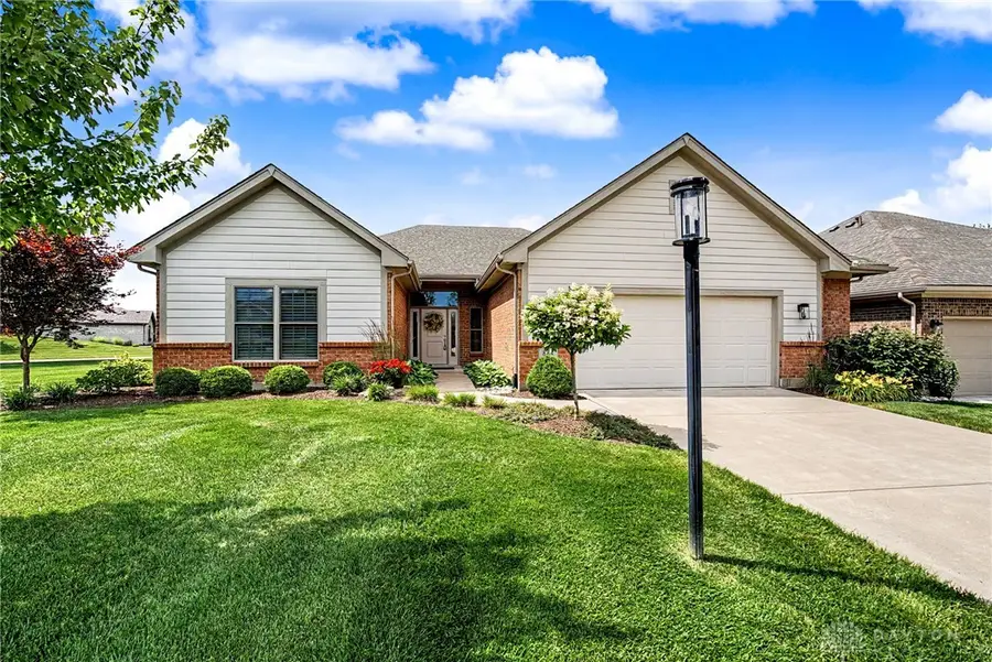 884 St Simons Lane, Centerville, OH 45458 - #3