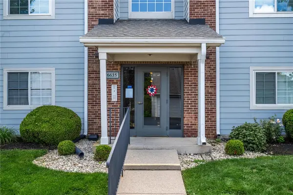 6635 Brigham Square #8, Centerville, OH 45459