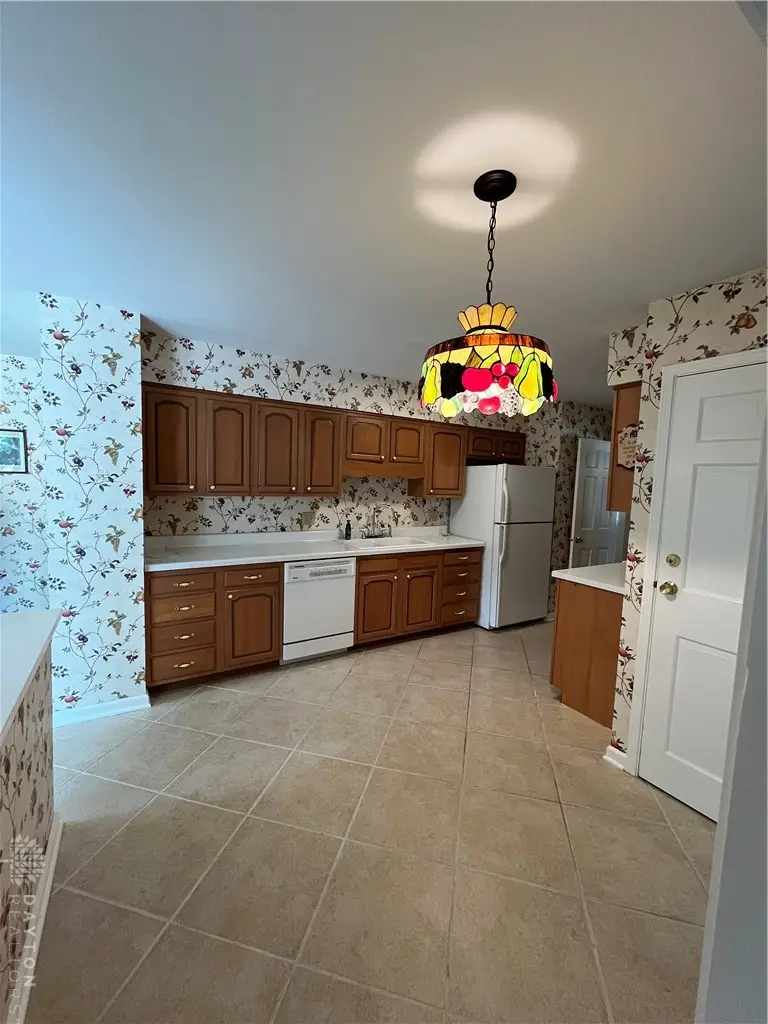 2636 Rebecca Drive, Springfield, OH 45503 - #3