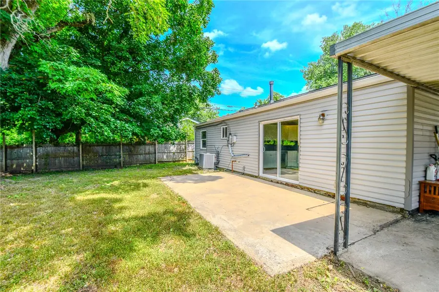 1107 Rossiter Drive, Jefferson, OH 45417 - #3