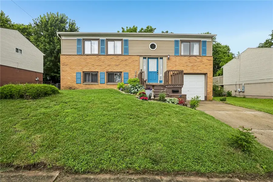 336 Farnsworth Drive, West Carrollton, OH 45449 - #2