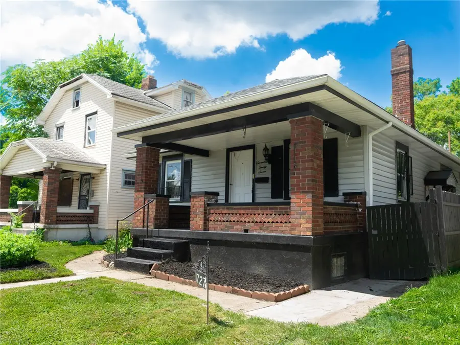 1727 W Riverview Avenue, Dayton, OH 45402 - #3