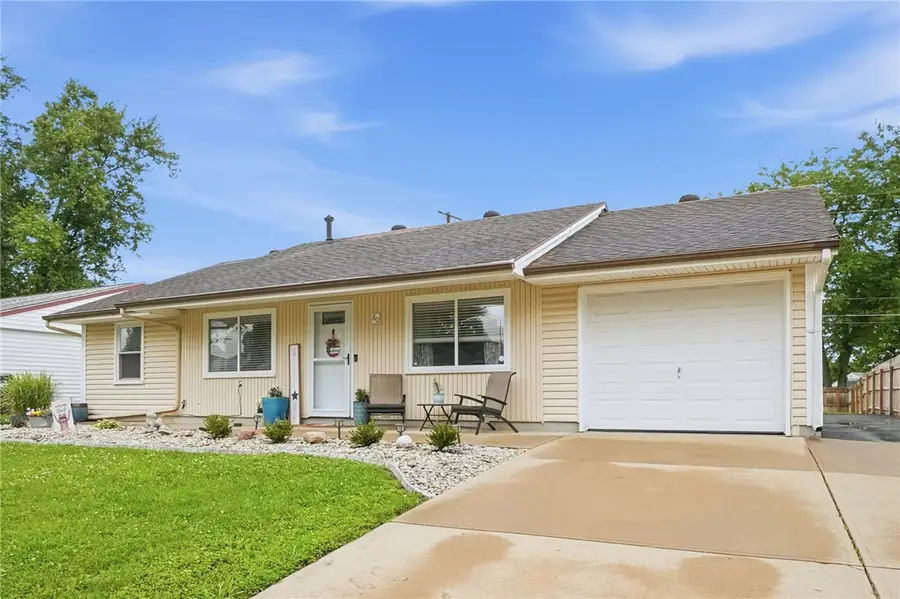 80 S Hillcrest Drive, Germantown, OH 45327 - #2
